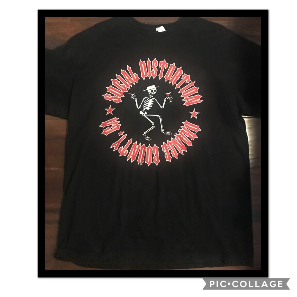 🤘🏻social distortion Orange County CA shirt XL
